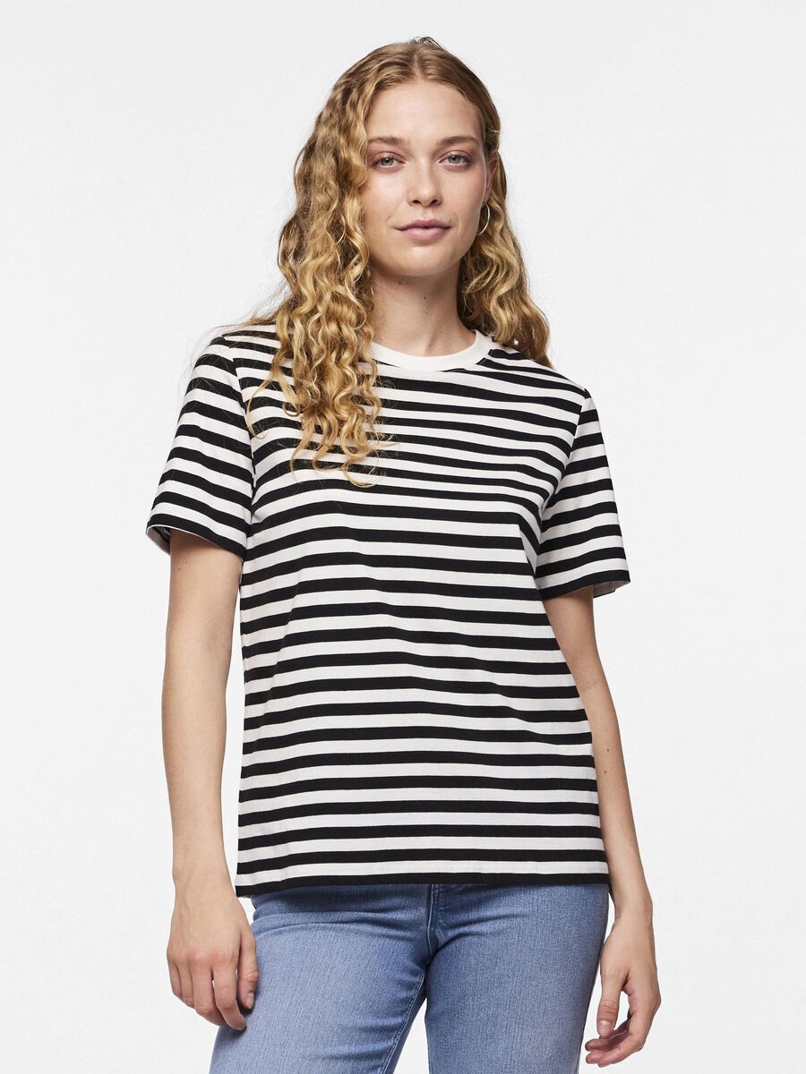 Black striped t-shirt