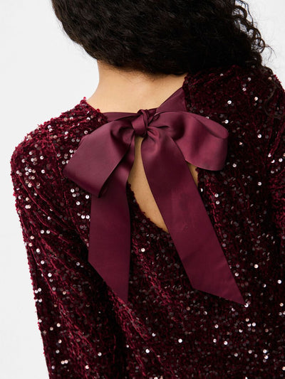 PcKam LS Back Bow Dress Tawny Port Sequins