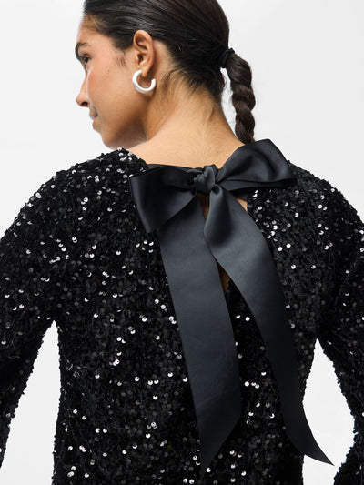 PcKam LS Back Bow Top Black Sequins
