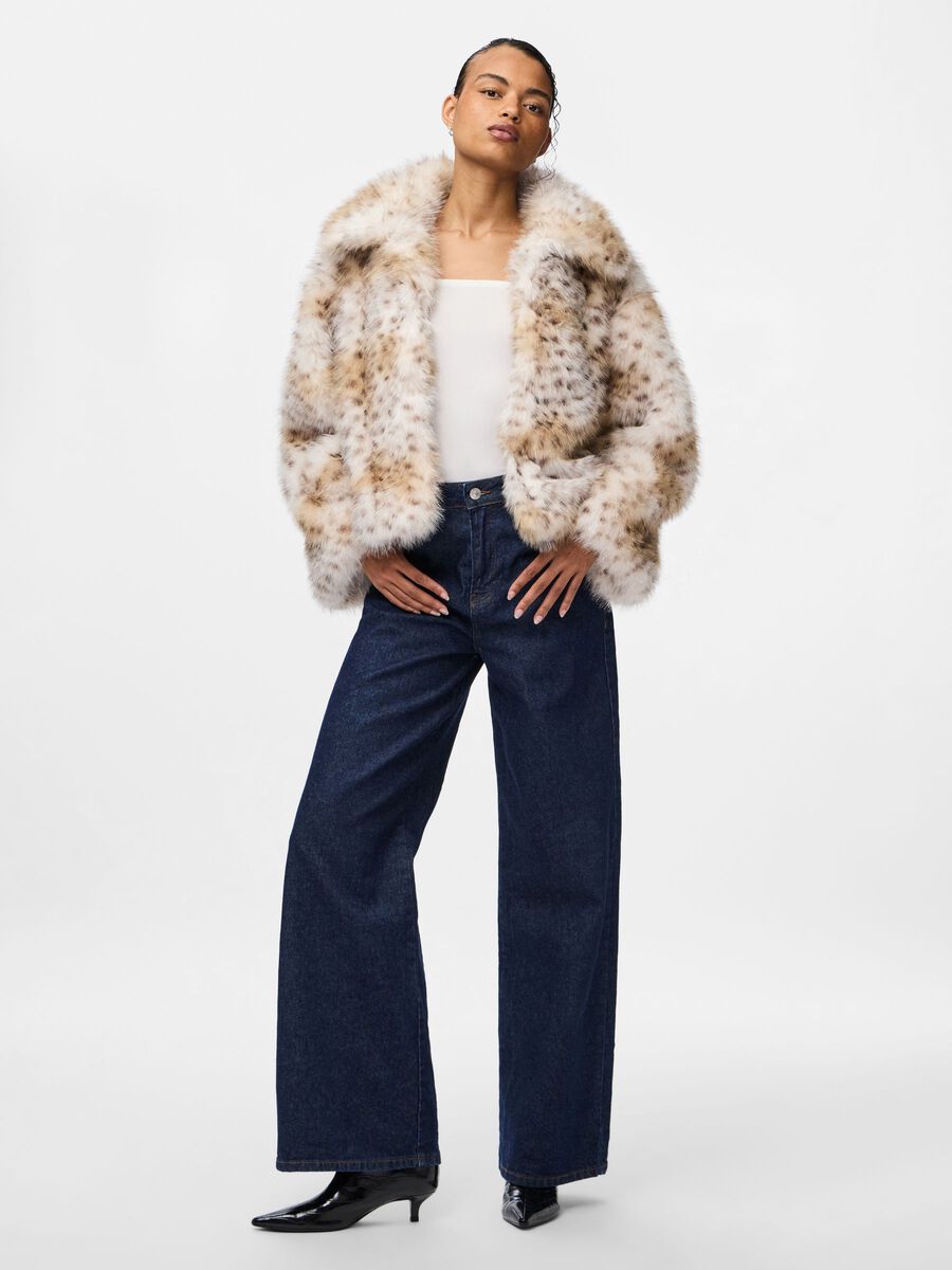 PcPlush Fluffy Jacket Cloud Dancer/Leo