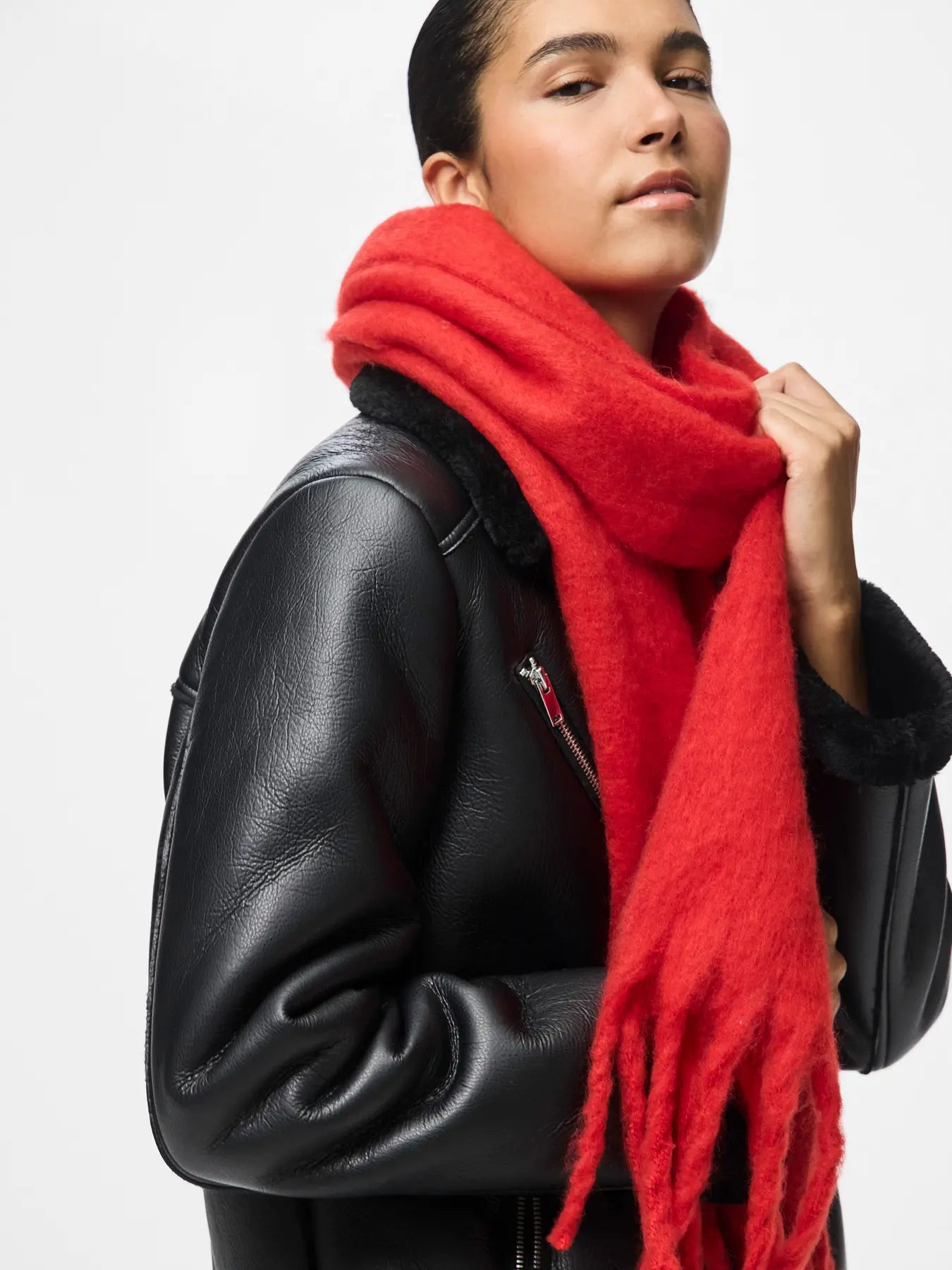 PcBea Narrow Long Scarf Goji Berry