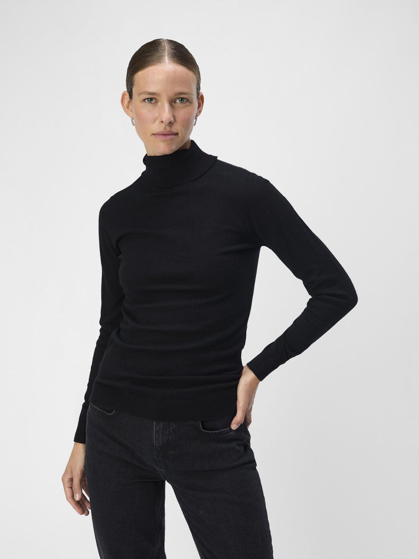 ObjThess Rollneck Knit Black