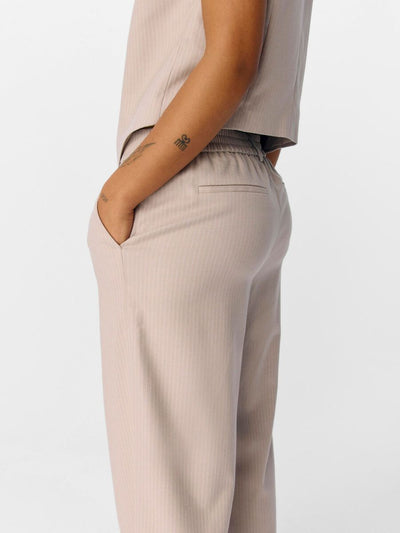 ObjLisa Wide Trousers Sandshell/Cloud Dancer