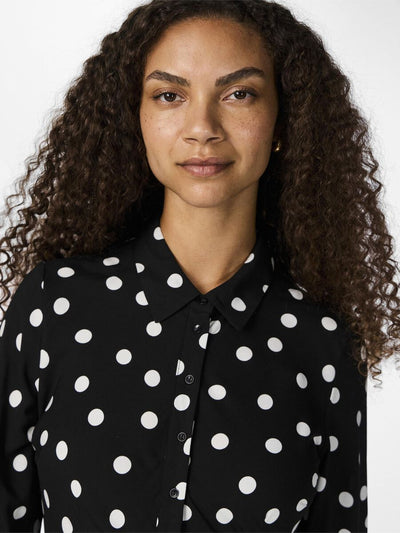 YasSavanna Shirt Dress Black/White Dots