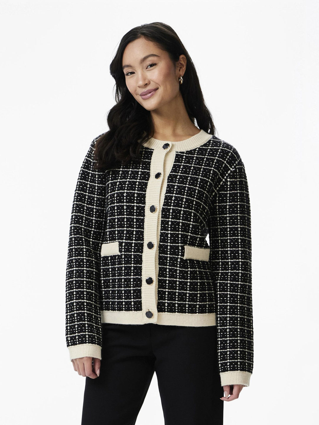 YasLivia Cardigan Black/Birch – Iris & Violet