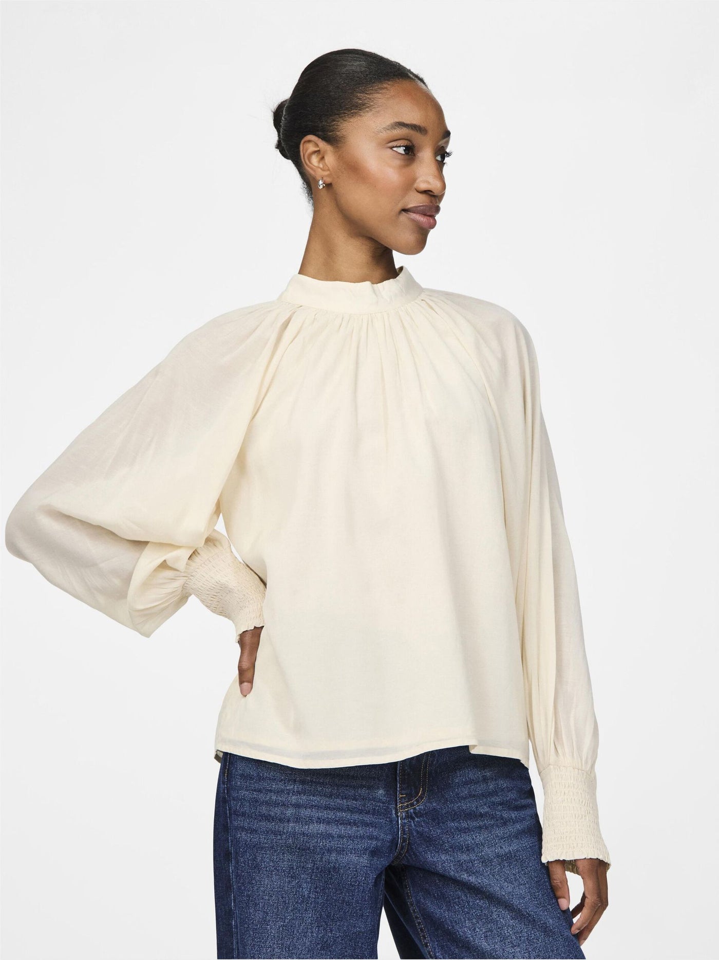 YasRita Highneck Top Sandshell