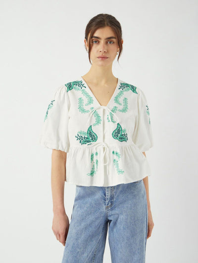 YasPine Tie Top White/Pine Embroidery