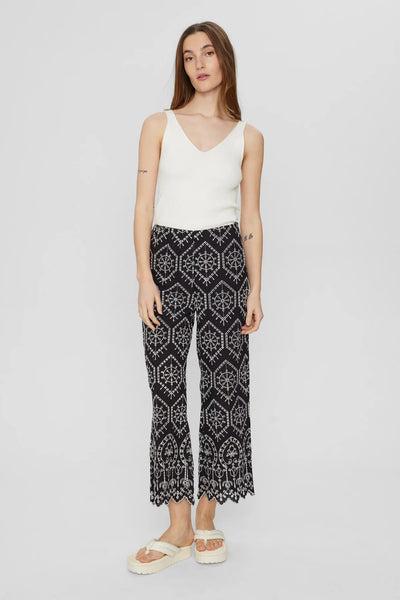 NuEvelyn Cropped Trousers Black