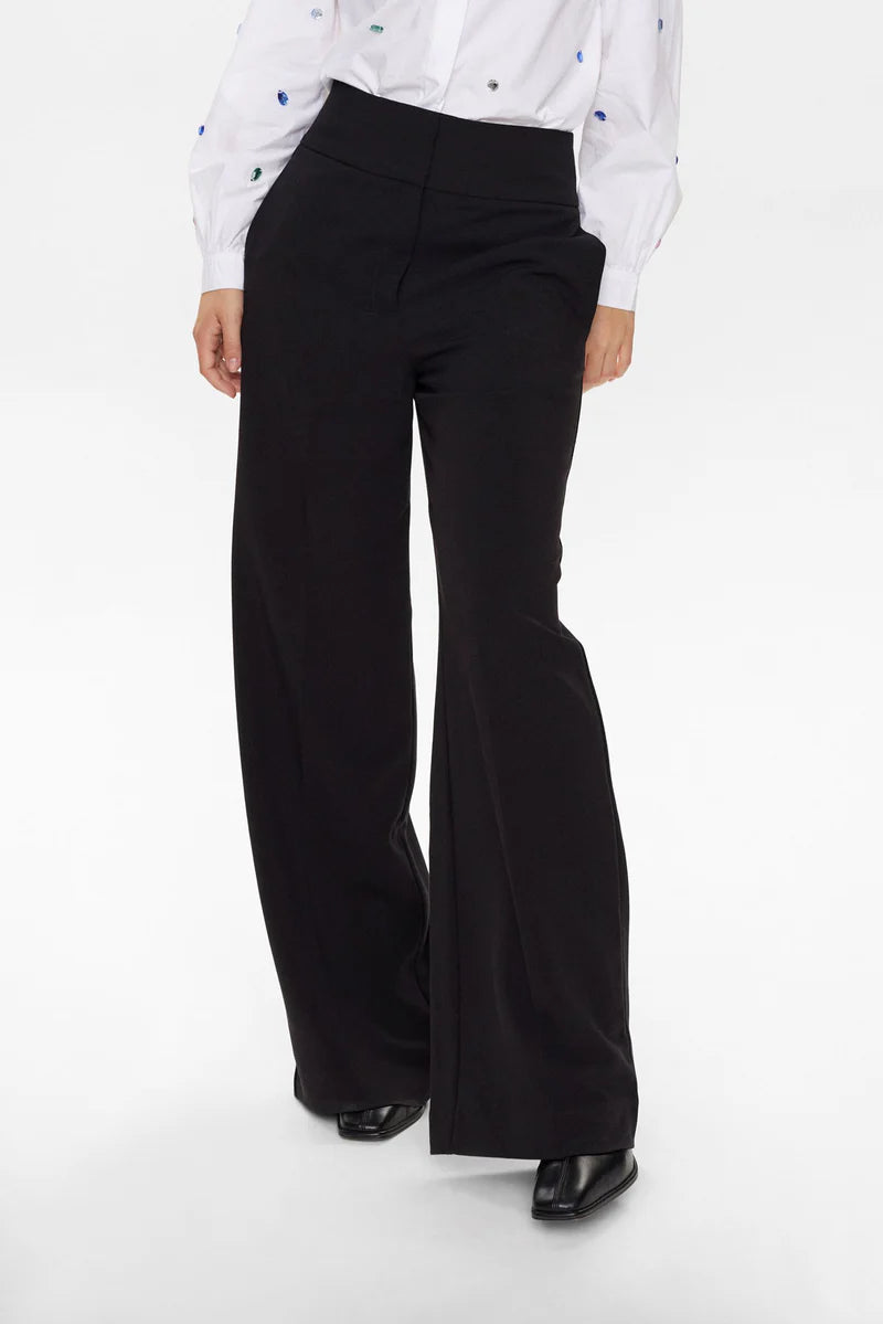 NuBussy Trousers Black