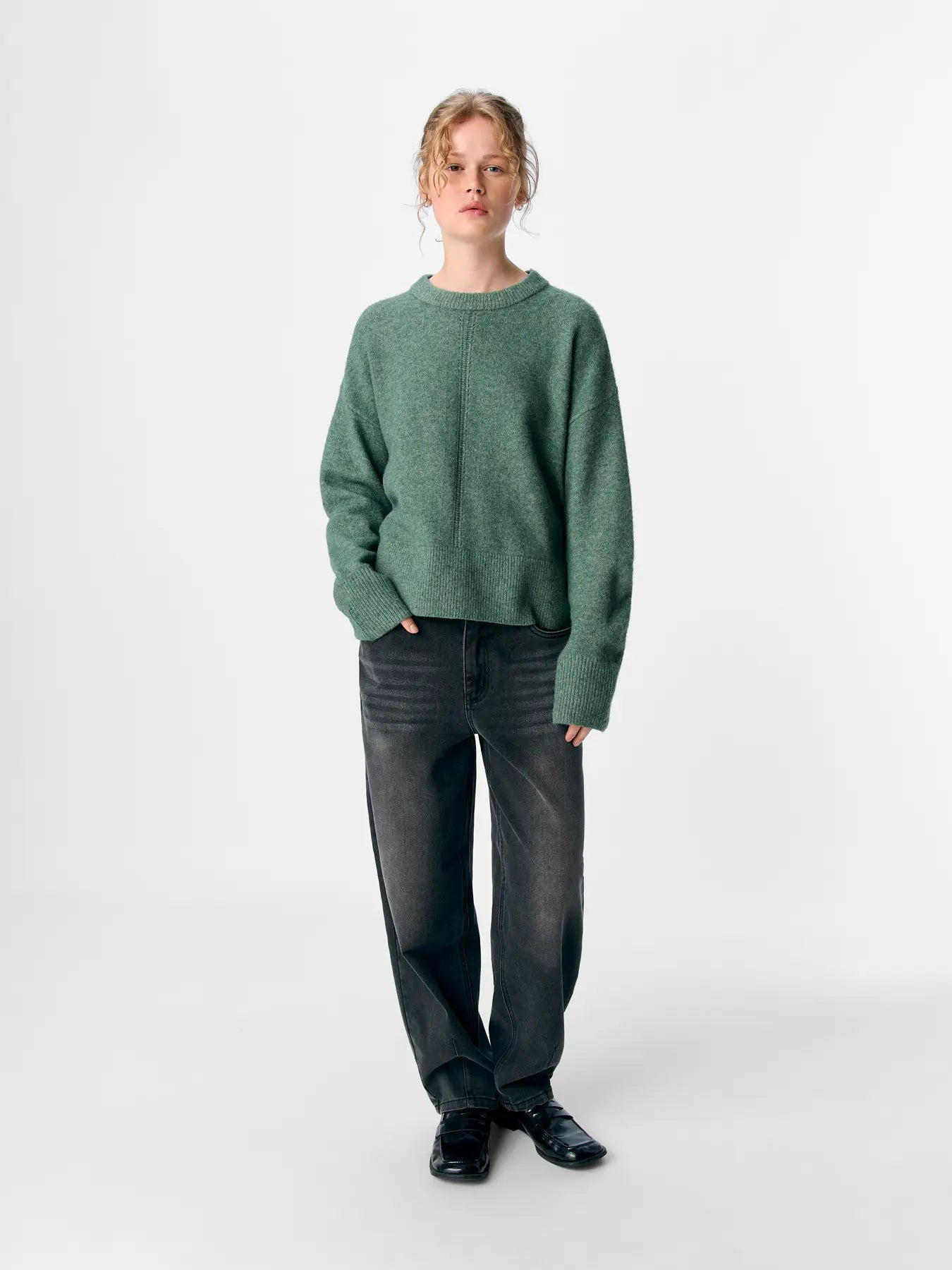 ObjJuno Knit Laurel Wreath