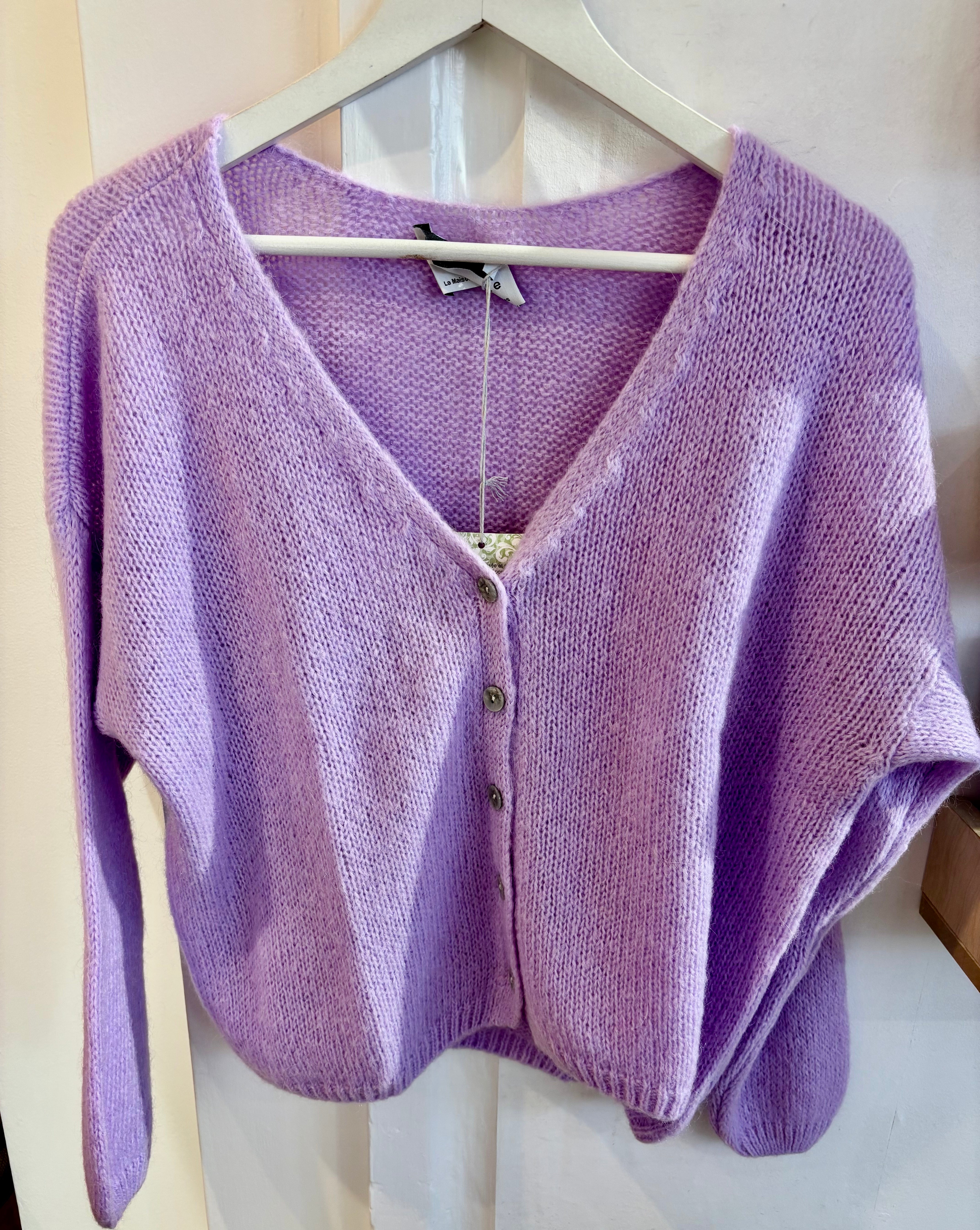 【IONSEOUL】Melo Y-neck knitwear cardigan 4FM213 IONSEOUL】Melo Y-neck knitwear cardigan 4FM213