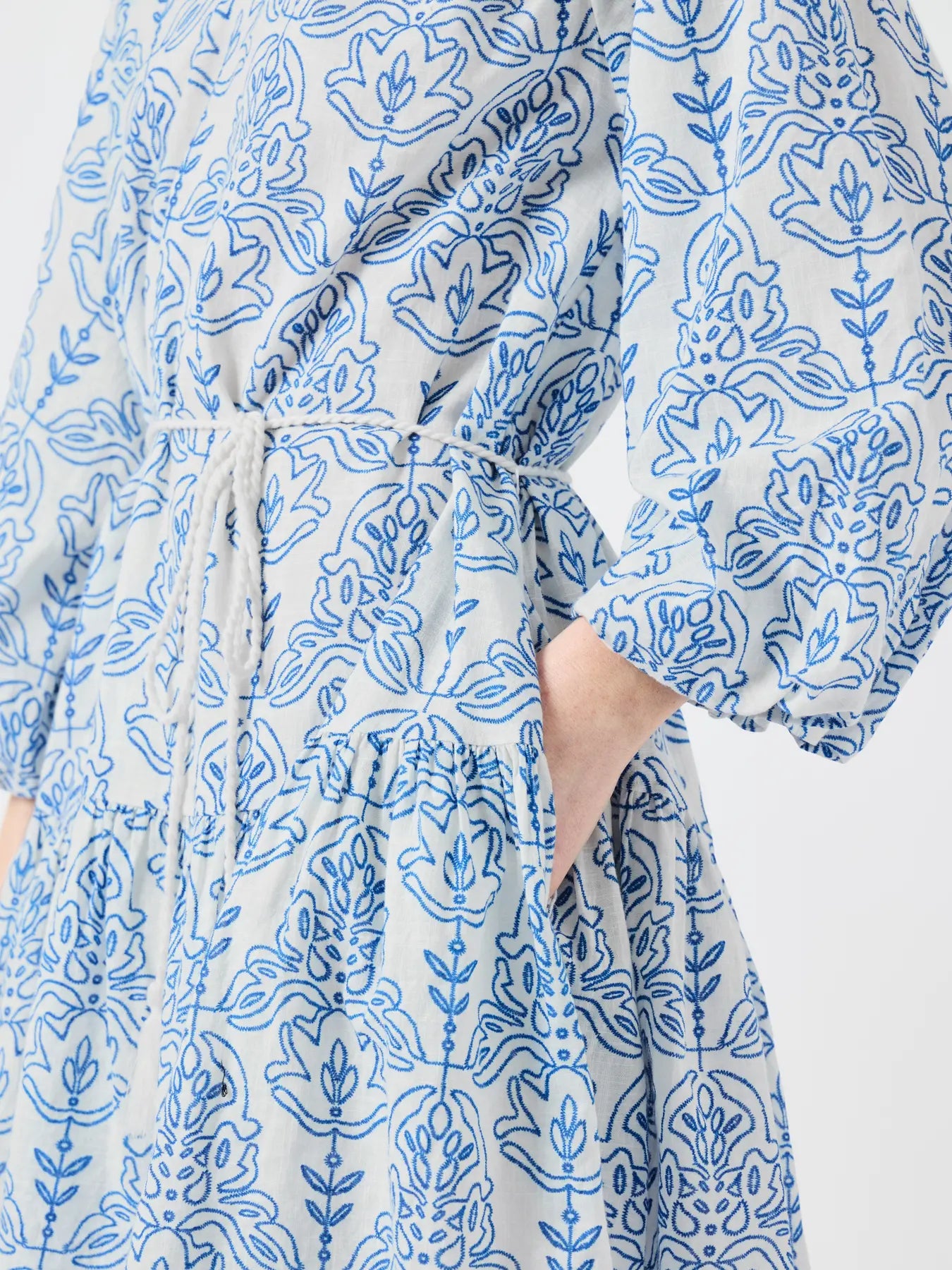 YasCinni Dress Star White