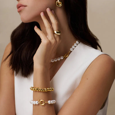 Polished Metal Nugget Stretch Bracelet Gold