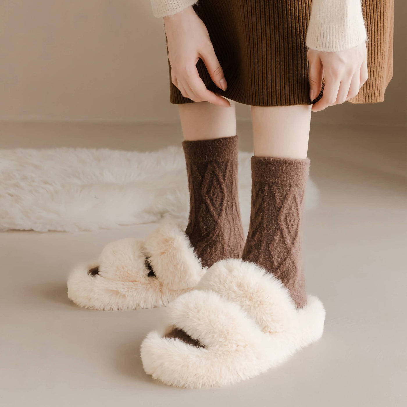 Women's Winter Wool Socks - Thick Cable Knit Warm Socks: Brown