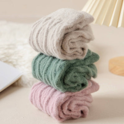 Women's Winter Wool Socks - Thick Cable Knit Warm Socks: Pink