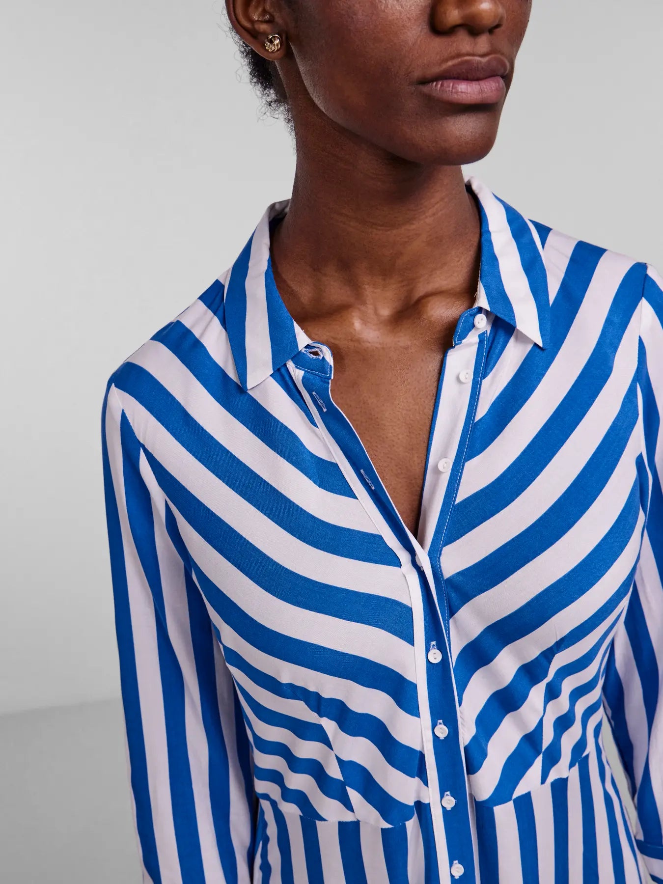 YasSavanna Shirt Dress Dazzling Blue Stripes