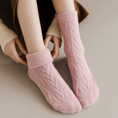 Women's Winter Wool Socks - Thick Cable Knit Warm Socks: Pink