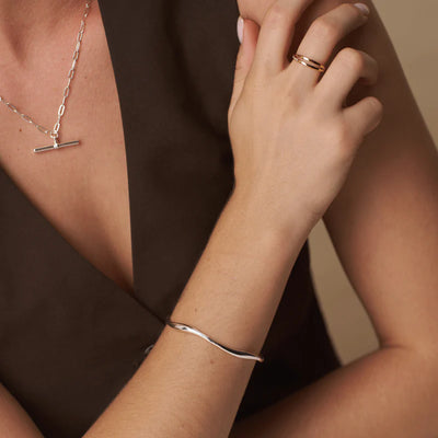 Fine Wave Bangle - Silver